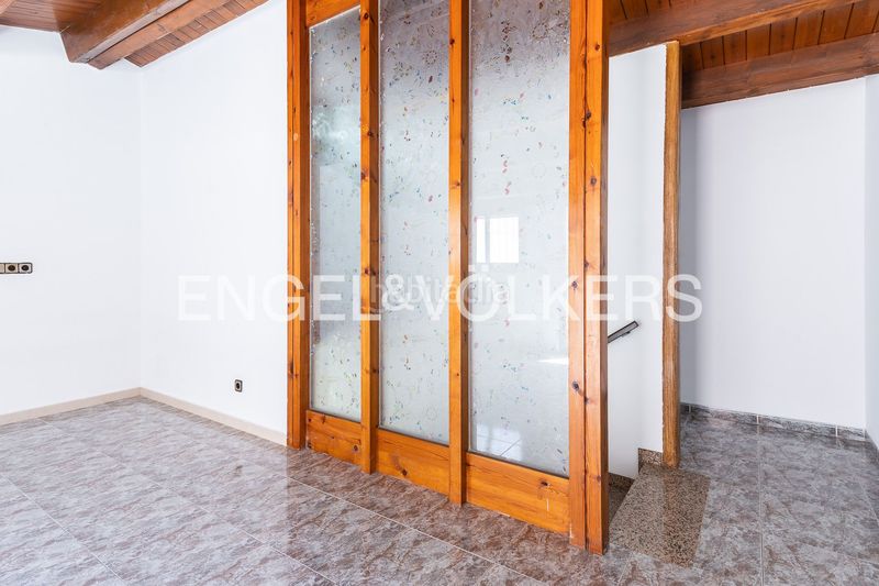 Foto c398e4fe-eb7f-4eea-ba89-0aa223a8d240. Casa amb calefacció a Canet de Mar