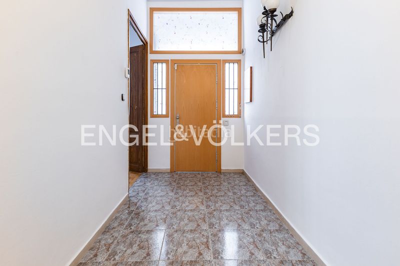 Foto e7a94f01-1873-4a8b-8654-3d2d34370d42. Casa amb calefacció a Canet de Mar