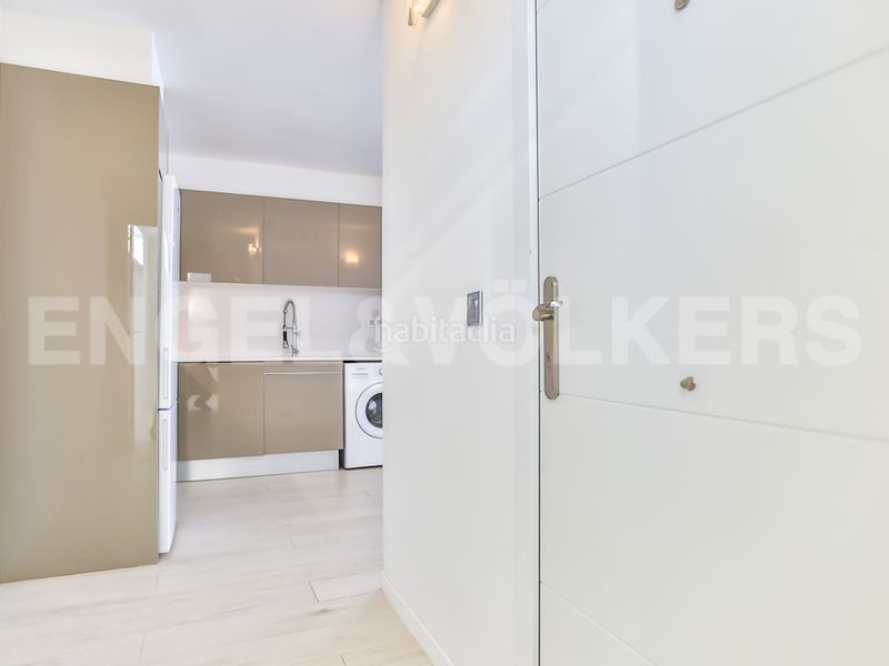 Foto 95ed4165-5ae6-4d90-93f7-fa23b368c469. Lloguer àtic amb calefacció piscina a Centre Sitges