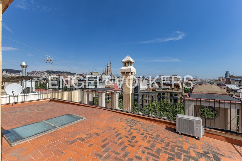 Foto ee3a1bc1-484c-411c-96d2-a826f44120e7. Pis amb calefacció a Dreta de l´Eixample Barcelona