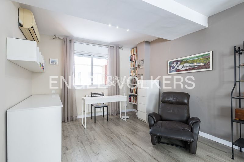 Foto cd614aad-d815-48c0-83fd-d9b2673df886. Apartament amb calefacció a El Coll Barcelona