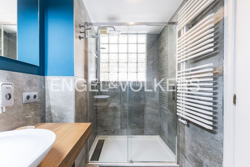Foto f9d7fdc8-7938-41b0-a035-aa55dbc1e4c7. Apartament amb calefacció a El Coll Barcelona