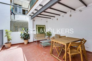 Alquiler Piso en Vila de Gràcia. Precioso piso vacacional de diseño con terraza privada