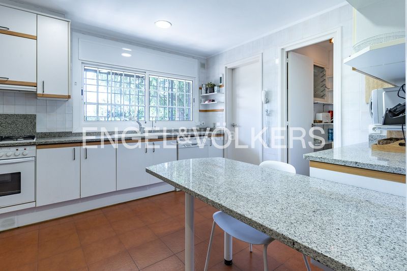 Foto 1380ef63-84af-4466-8409-6c420004faf8. Casa amb calefacció aparcament a Cabrils