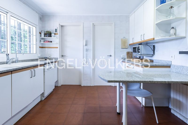 Foto 180e6773-22ff-40f9-a73e-bf47a086c179. Casa amb calefacció aparcament a Cabrils