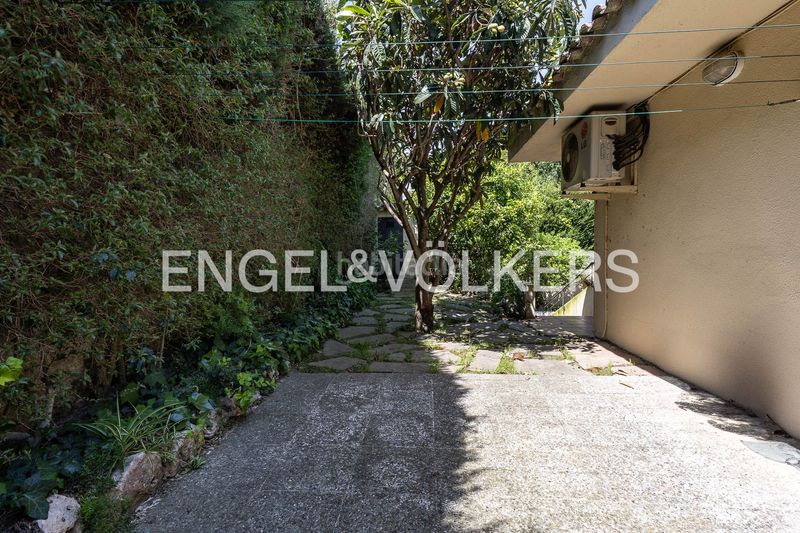 Foto 2d237cee-4800-48e0-8274-e094aac8e8bd. Casa amb calefacció aparcament a Cabrils