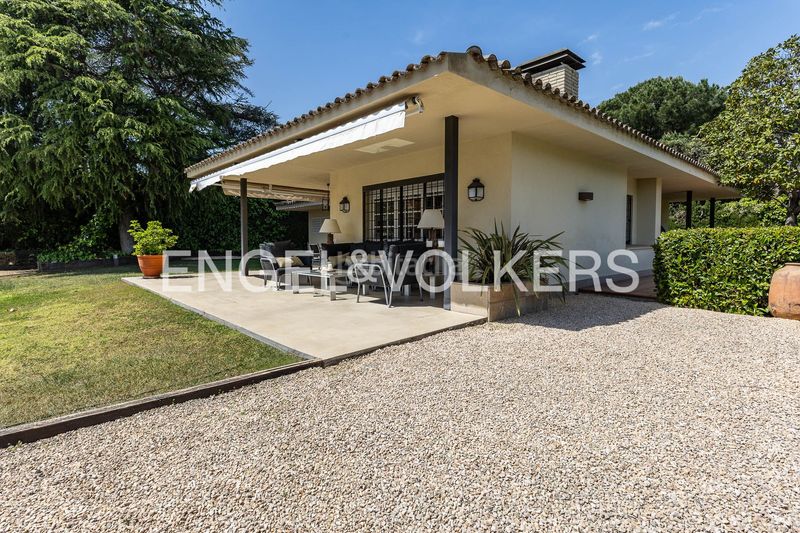 Foto cece0ae2-8f22-4f20-9fa3-01aefa944823. Casa amb calefacció aparcament a Cabrils