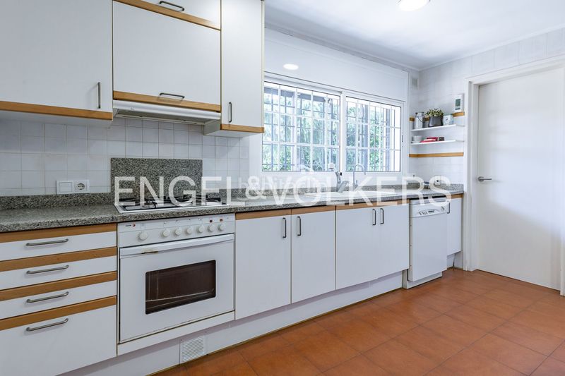 Foto e2b1dc3a-14de-4fb5-93c7-585e858c2157. Casa amb calefacció aparcament a Cabrils