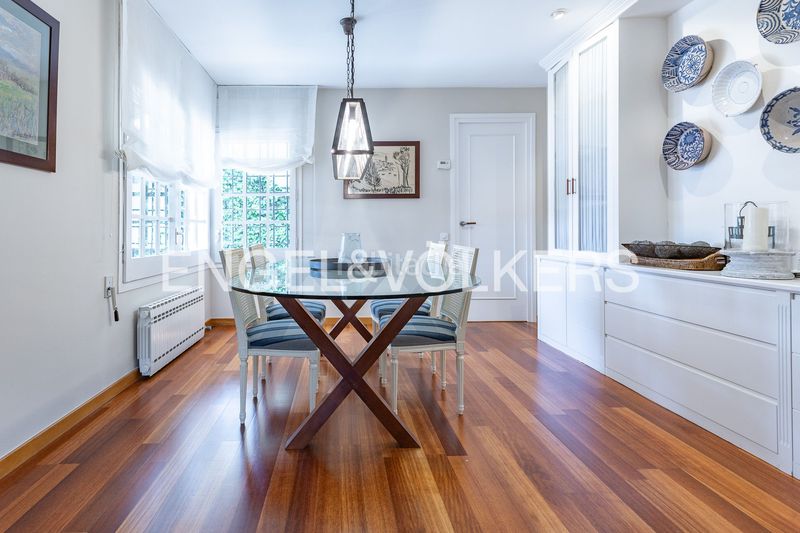 Foto e7cc14da-aae0-46c3-8502-2abc8f14a8b5. Casa amb calefacció aparcament a Cabrils