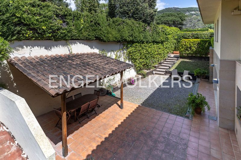 Foto fe8b3b3b-2782-4e32-b6fb-580476215ef2. Casa amb calefacció aparcament a Cabrils