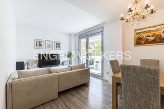 Appartement à El Gall. Encantador y luminoso piso en esplugues