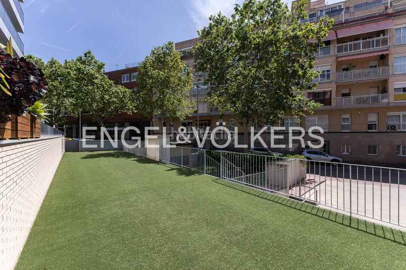 Foto 42da64f4-8463-4d2d-a50f-71e3f16735b7. Pis amb calefacció aparcament a El Gall Esplugues de Llobregat