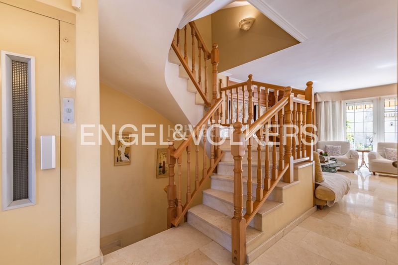 Foto 34c17834-3ade-4cb9-93bf-26cb3f741915. Casa amb calefacció aparcament a Zona Nord Rubí