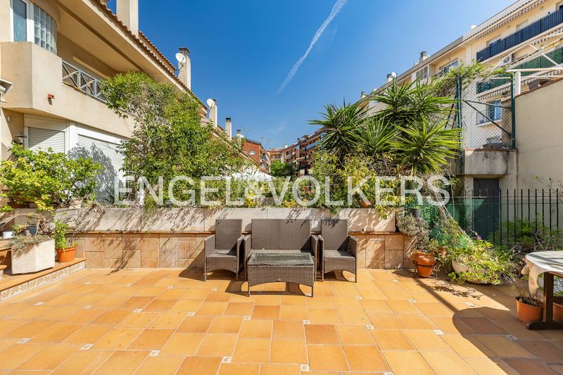 Foto a3d6fa80-5c7f-41f7-b3fd-539fa42113b6. Casa amb calefacció aparcament a Zona Nord Rubí