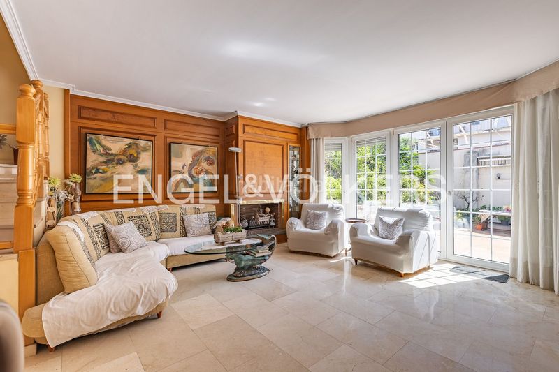 Foto cd5ed1b6-c218-4cd2-bdd7-35ca4694e7a3. Casa amb calefacció aparcament a Zona Nord Rubí