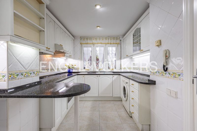 Foto f4125cec-bcbf-4dc6-b60e-71797218d21d. Casa amb calefacció aparcament a Zona Nord Rubí