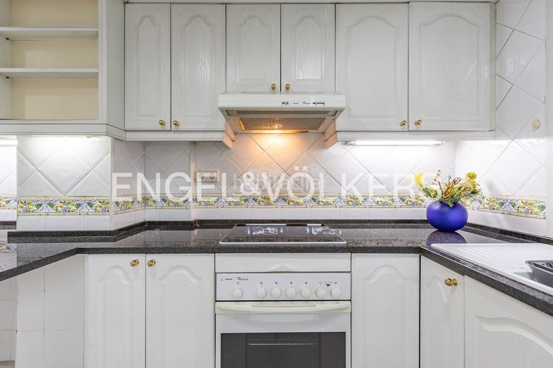 Foto fb4a28d1-372d-408f-b4eb-d8b7feb6320a. Casa amb calefacció aparcament a Zona Nord Rubí