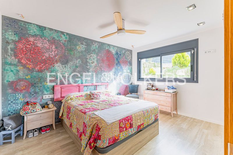 Foto 959f14a8-3fff-490e-9550-798edf395fad. Casa amb calefacció aparcament piscina a Begues