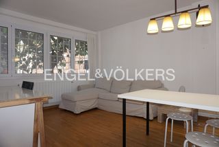 Alquiler Apartamento en El Coll. Piso amueblado 3 hab junto a esade.