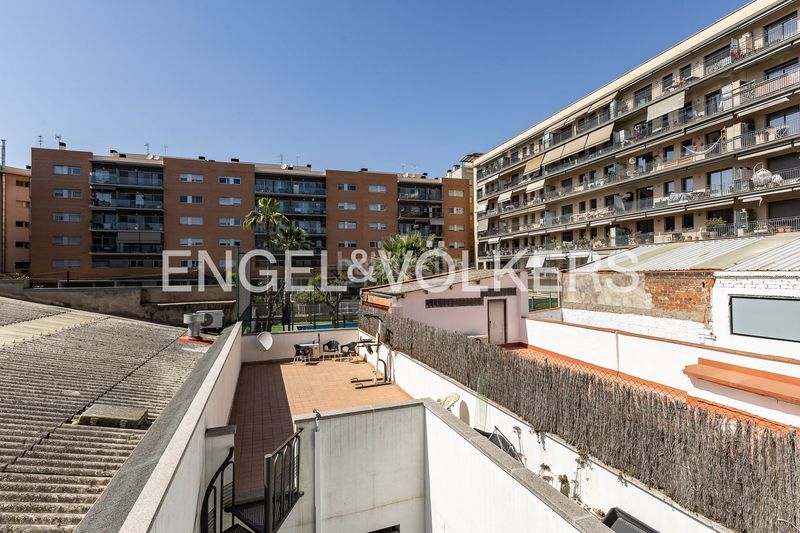 Foto ed79f50c-ad9b-4b60-b59e-00ca24335969. Pis amb calefacció aparcament a Poblenou Barcelona
