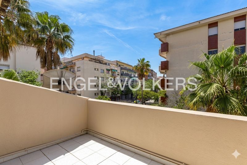 Foto 01981d0d-7fea-434d-bb01-172313583200. Semi detached house with heating parking in Sant Joan Vilanova i la Geltrú