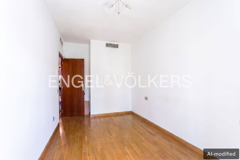 Foto da4c01f9-338f-4a74-99b5-0efd1f562157. Semi detached house with heating parking in Sant Joan Vilanova i la Geltrú