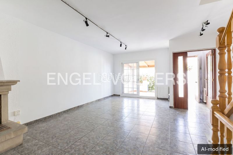 Foto ded736a9-4d69-45df-99a0-fb9ef3d83309. Semi detached house with heating parking in Sant Joan Vilanova i la Geltrú