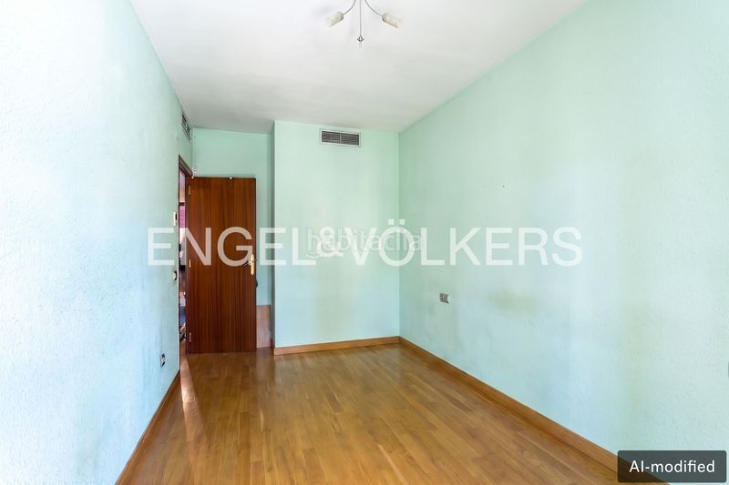 Foto f15da259-ebe8-418d-a943-b976fc5347c4. Semi detached house with heating parking in Sant Joan Vilanova i la Geltrú