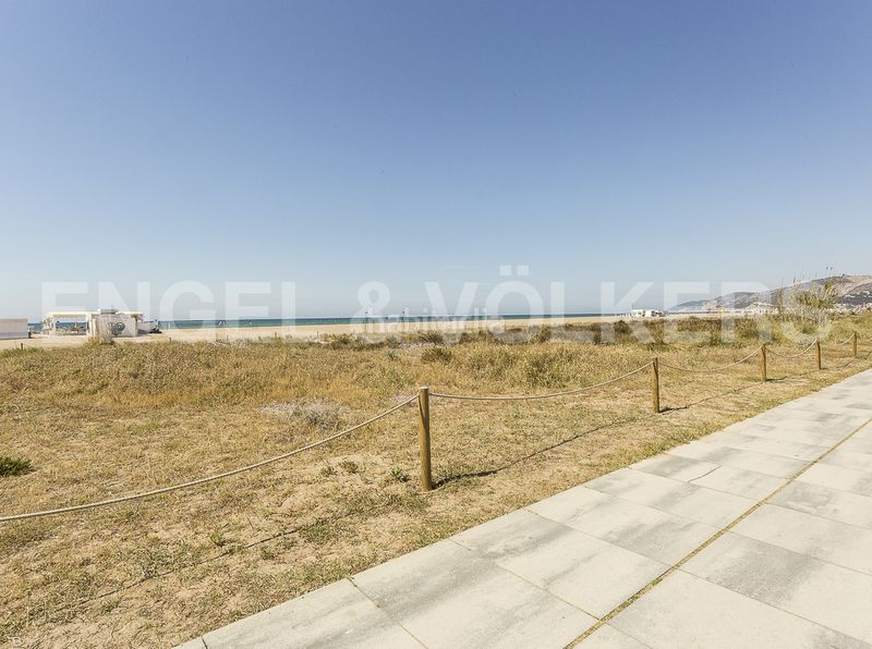 Foto f40537b7-9f52-470a-b2a9-3f90f5f83f97. Casa amb calefacció aparcament piscina a La Pineda Castelldefels