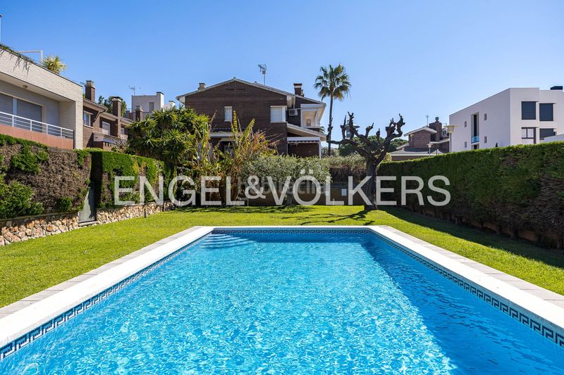 Foto be24c5a9-fdf9-45fa-a4da-b7f262991944. Dúplex amb calefacció aparcament piscina a Els Munts Torredembarra