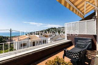 Appartamento in Caldes d´Estrac. Apartamento con balcón, vistas al mar y orientación sur en calde