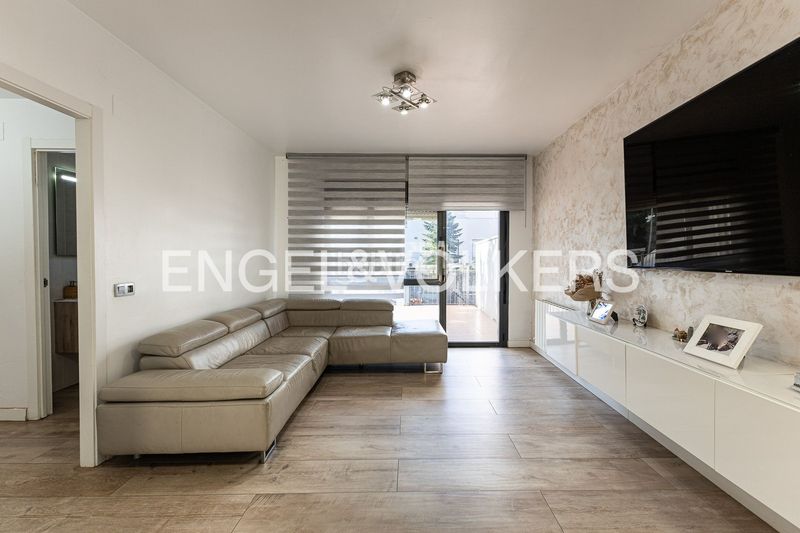 Foto c7111a53-b0c3-43d5-9961-36d7e945f674. Casa adossada amb calefacció aparcament piscina a Canet de Mar