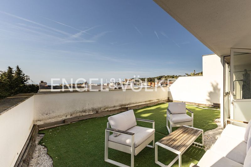 Foto f94004cc-d698-4dcb-baba-1248e9c268be. Casa adossada amb calefacció aparcament piscina a Canet de Mar