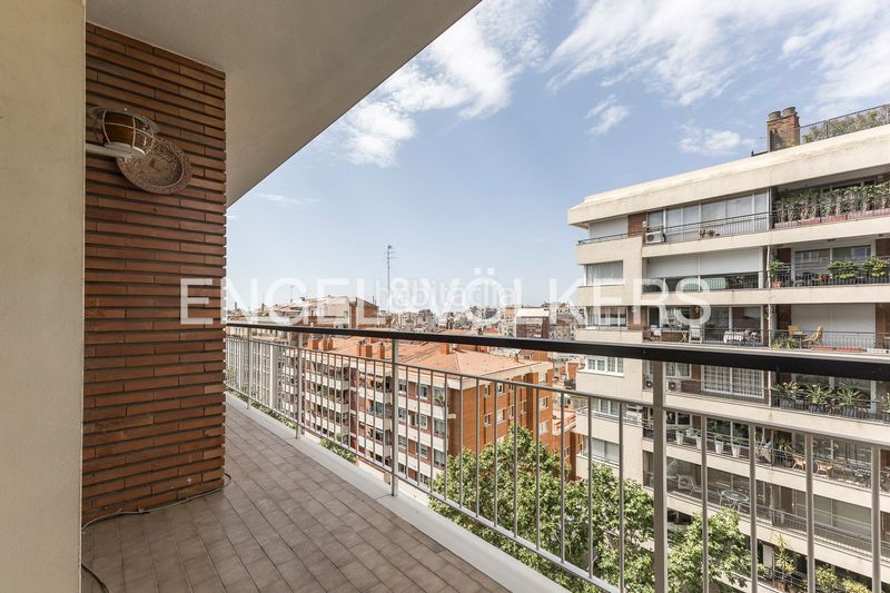 Foto e762cce8-9679-4500-88f6-dc96865b04a7. Pis amb calefacció a Putget - Farró Barcelona