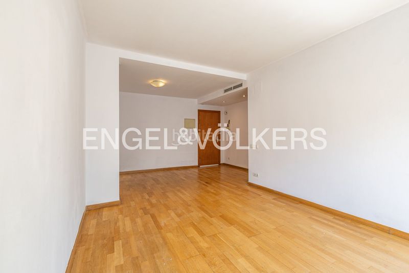 Foto ebb48037-1621-4f47-8227-09d4c0d42cb6. Pis amb calefacció aparcament a Gràcia Sabadell