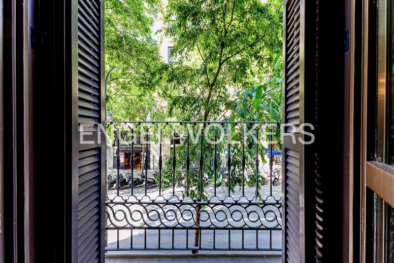 Foto e8062174-34d8-41f8-a8ae-7c97caad7d6d. Pis amb calefacció piscina a L´Antiga Esquerra de l´Eixample Barcelona