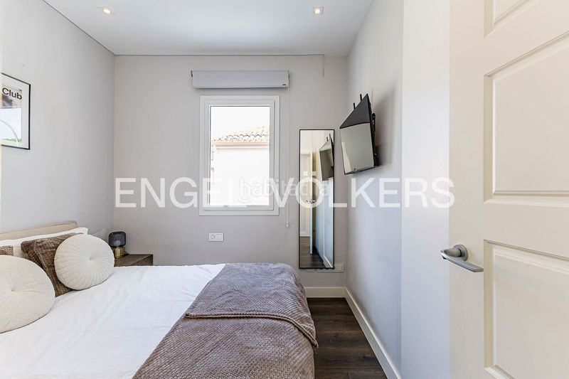 Foto ba4cde86-8856-4c5f-bdf2-d291e9a2eb2d. Casa amb calefacció aparcament piscina a La Pineda Castelldefels