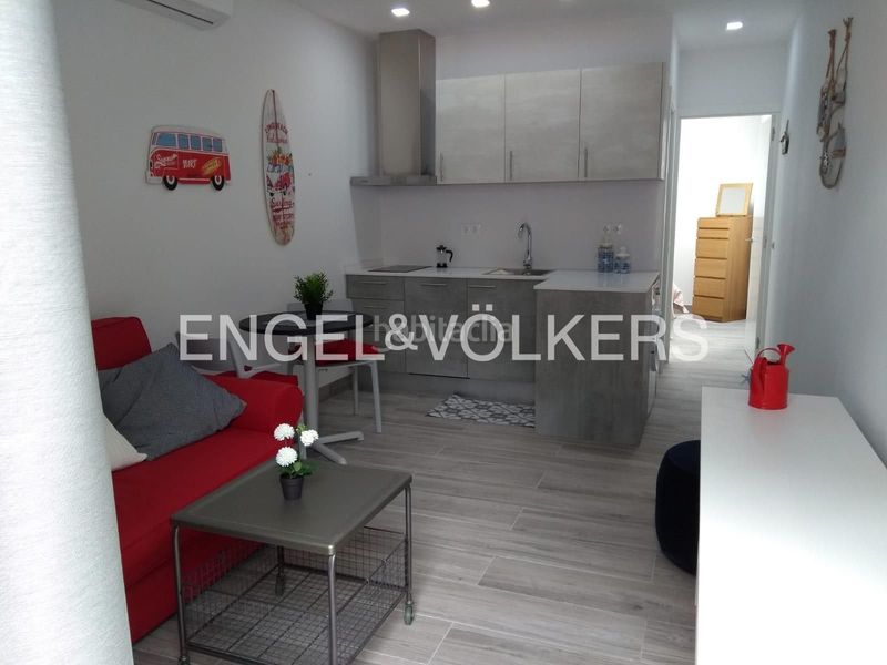 Foto c40b58fc-7851-4634-a328-e19054e71844. Casa amb calefacció aparcament piscina a La Pineda Castelldefels