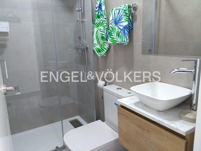 Foto e22fecf7-272d-4049-8022-66fc337e7c68. Casa amb calefacció aparcament piscina a La Pineda Castelldefels