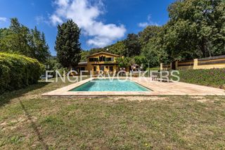 House in Montalnou - Milans del Bosc. Exclusiva finca privada con licencia turística