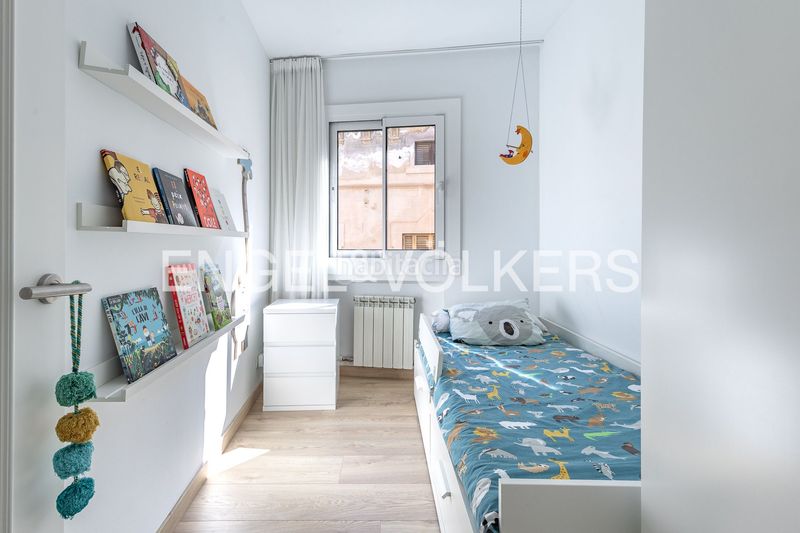 Foto d538ea74-6fce-4f5d-8709-835d16457640. Casa amb calefacció aparcament a Centre Mataró