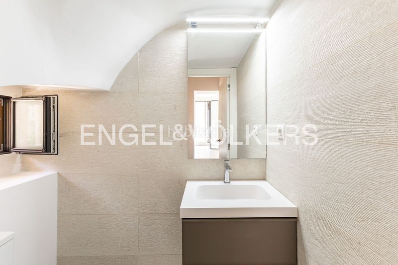 Foto 4e80fd67-11dc-4b18-b7eb-a445499ddfe6. Casa amb calefacció aparcament piscina a Cardedeu