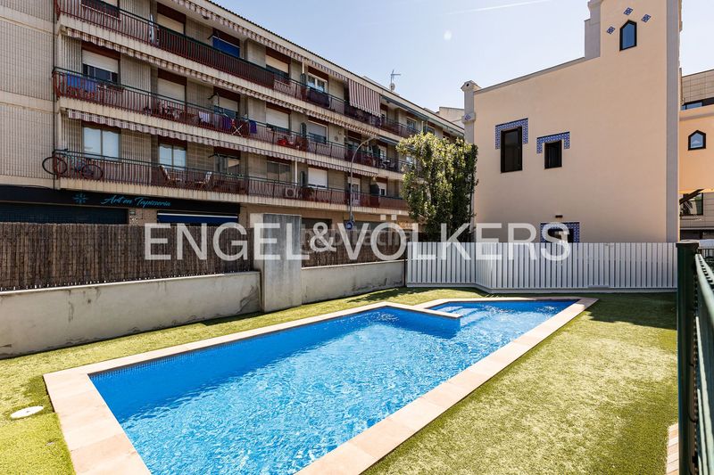 Foto 87d5eca3-9a8f-4b07-8254-0b78174c39b1. Casa amb calefacció aparcament piscina a Cardedeu