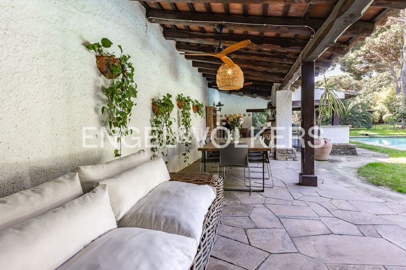 Foto 192092e1-c2d9-4929-a6bb-24b940bd1eb4. Casa amb calefacció aparcament piscina a Premià de Dalt