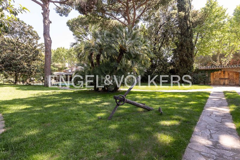 Foto 1e5caeff-ef82-441f-aae9-a4e0063d5136. Casa amb calefacció aparcament piscina a Premià de Dalt