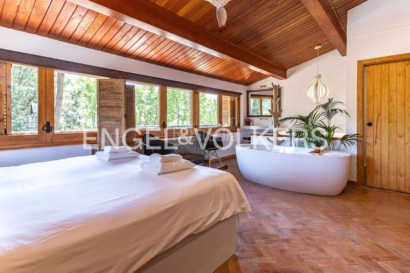 Foto 1faccfce-efe8-473d-973b-02a9b65a7c9b. Casa amb calefacció aparcament piscina a Premià de Dalt