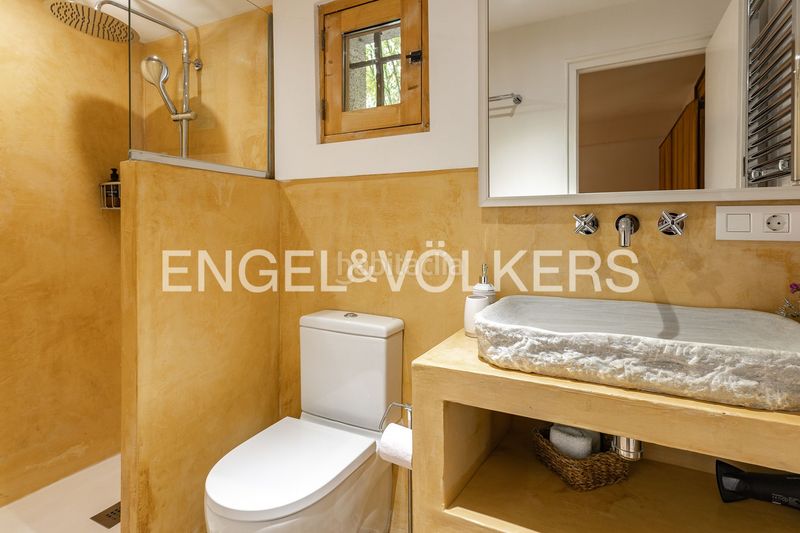Foto 57758385-6e5b-4c4d-8e24-37bd1410fb4e. Casa amb calefacció aparcament piscina a Premià de Dalt