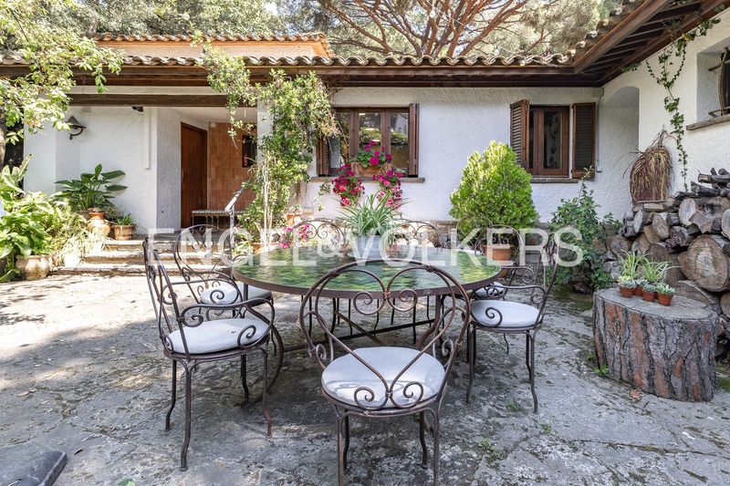 Foto 57e63b8c-a5b1-4591-91ba-1c80603a0a31. Casa amb calefacció aparcament piscina a Premià de Dalt