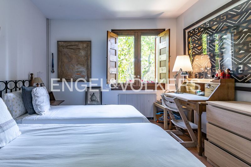 Foto b62ee3d0-fb36-4b2d-9e62-f58ffc7e9ce4. Casa amb calefacció aparcament piscina a Premià de Dalt