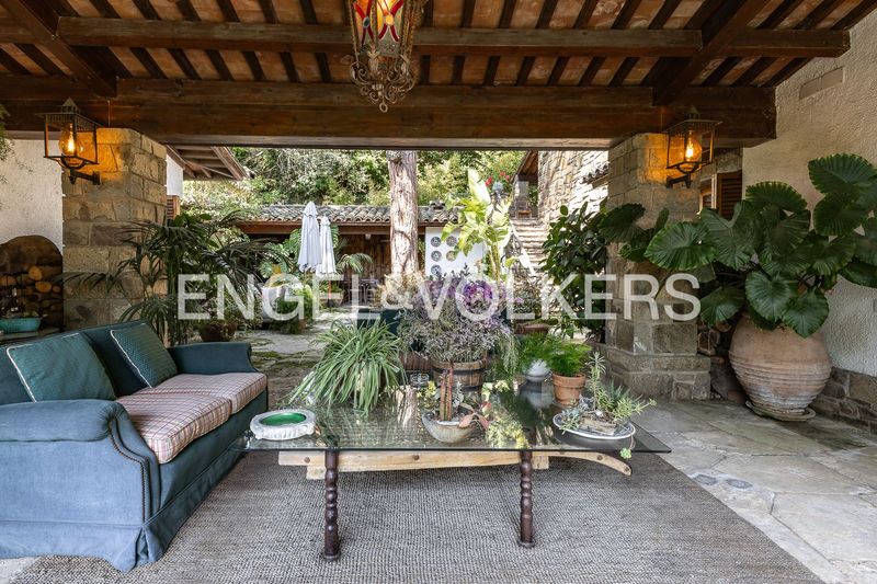 Foto f6aa3620-4321-4110-ab3a-651a90bdddab. Casa amb calefacció aparcament piscina a Premià de Dalt